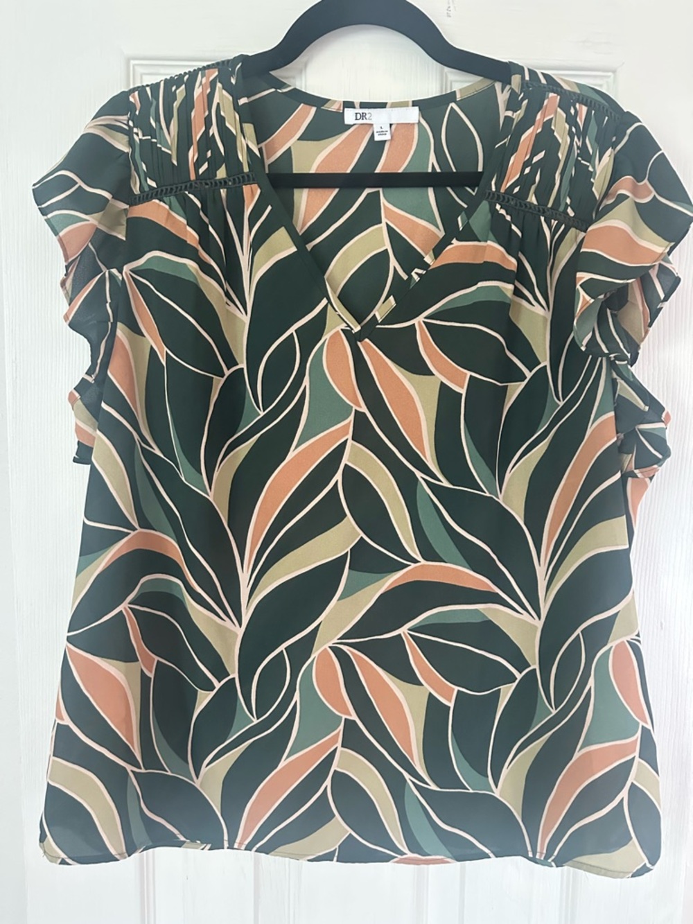 DR2 Leaf-Print V-Neck Blouse in Green, Tan & Cream